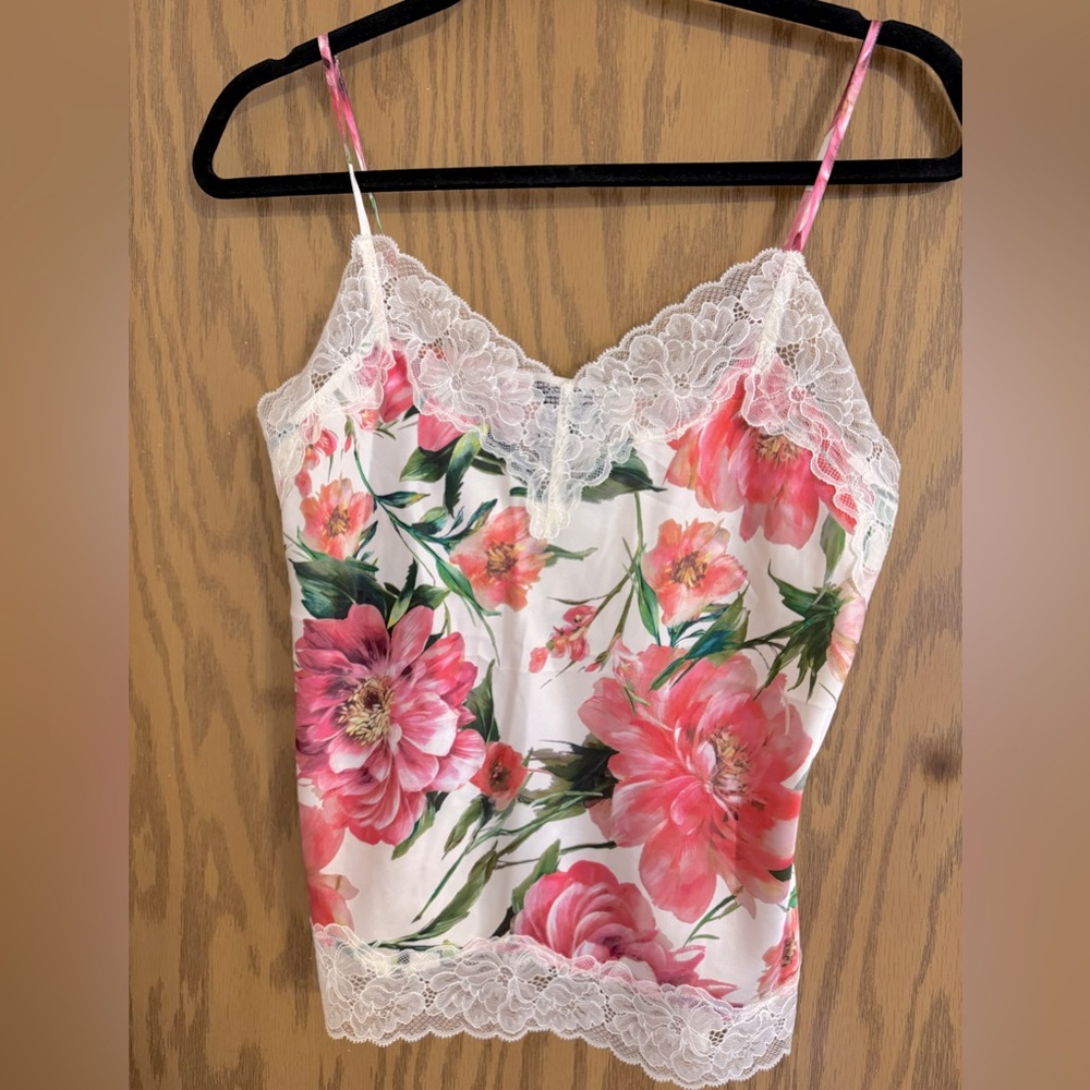 NWT  Express Floral Multi Camisole Color. Size Xl Beautiful Lace, Sexy,Confident